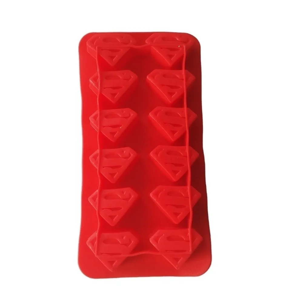 Silcone  Mold for Chocolate & Candy Melts - Superman Symbol - Picture 3 of 4